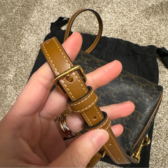 Celine SMALL BOSTON IN TRIOMPHE CANVAS AND CALFSKIN - Picture 6 of 7